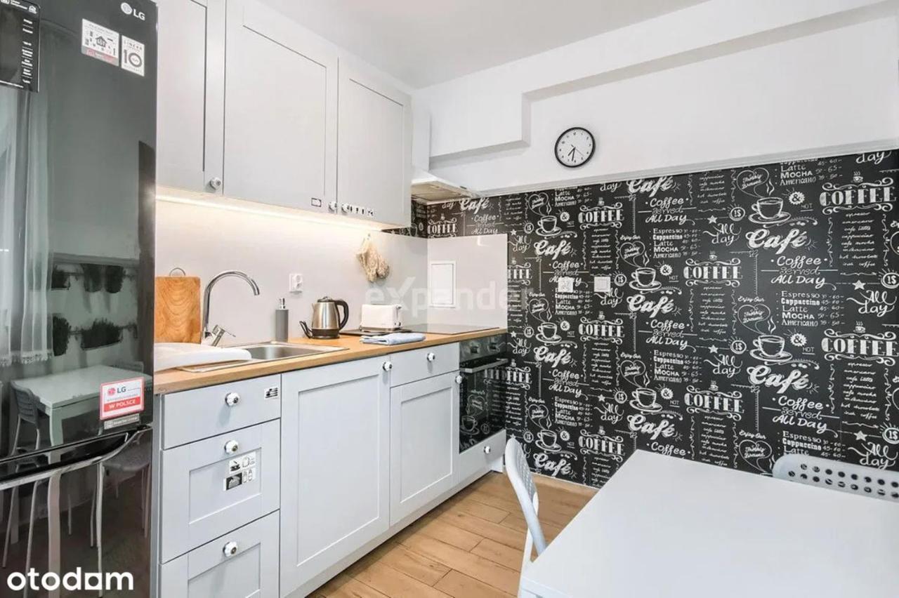 Studio Lux Gaj By Apartamenty Na Dni Wroclaw Luaran gambar